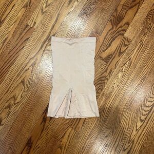 NEW Beige Spanx Sculpt OnCore HighWaist MidThigh Shapewear Shorts